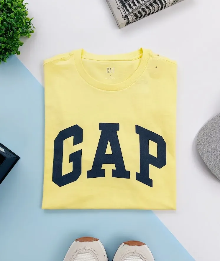Camiseta Gap para caballero color amarillo