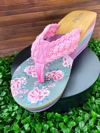 Sandalias Nicole Lee para dama color rosado