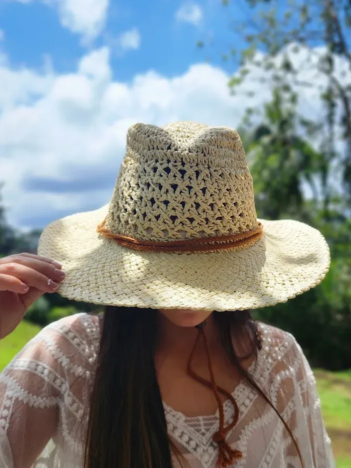Sombrero para dama color beige