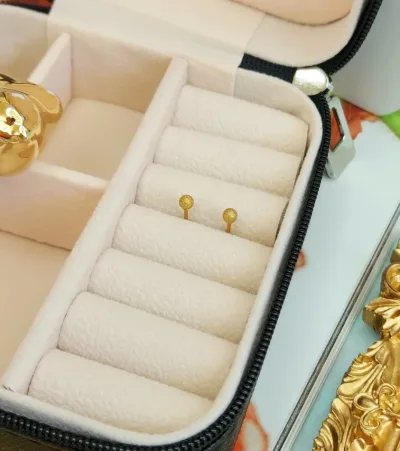Par de aretes de acero inoxidable para dama