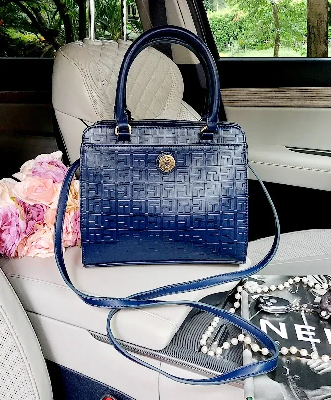 Bolso Tommy Hilfiger para dama color azul