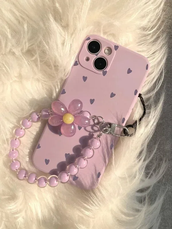 Funda para celular color lila con diseño de corazones