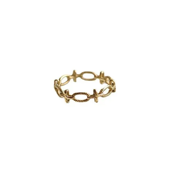 Anillo de acero inoxidable para dama color dorado