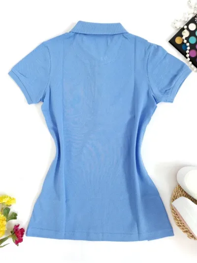 Camiseta Polo Cambrige Club para dama color celeste oscuro