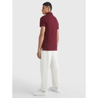 Camiseta Tommy Hilfiger Slim Fit para caballero color vino
