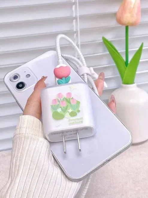 Funda protectora para cargador diseño de tulipanes