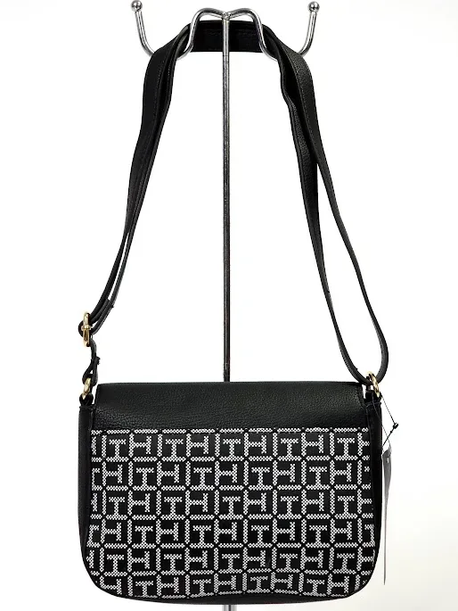 Bolso Tommy Hilfiger color negro