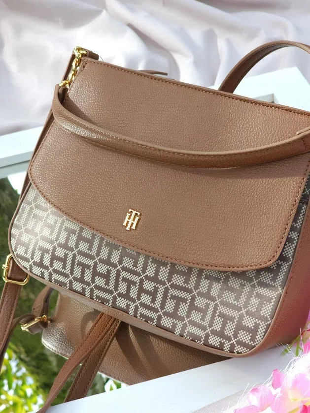 Bolso Tommy Hilfiger para dama color café