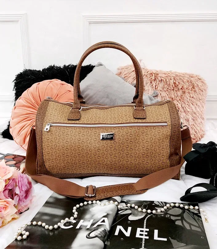 Bolso Guess para dama color café