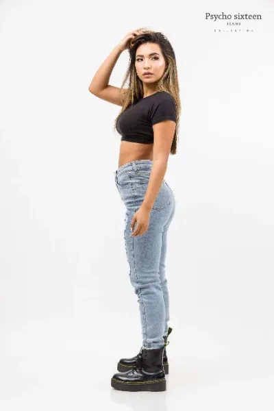 Mom Jeans Psycho Sixteen para dama PW181 color mezclilla