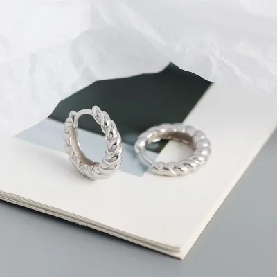 Aretes redondos de plata
