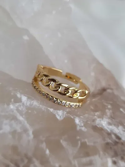Anillo de acero inoxidable para dama color dorado