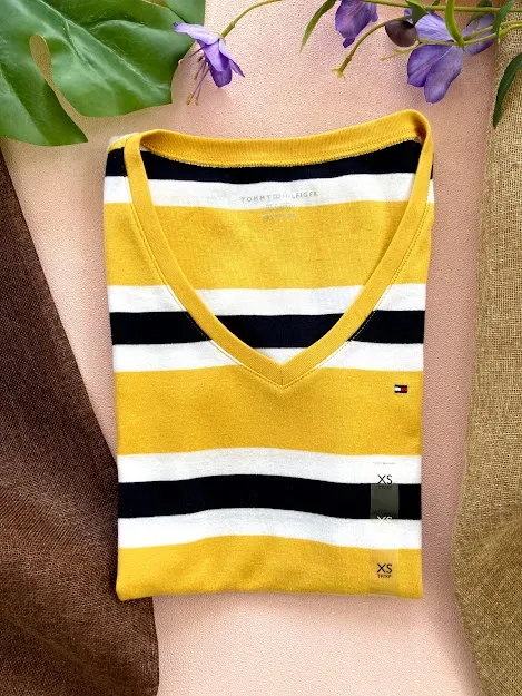 Camiseta Tommy Hilfiger para dama rayas azul y blanco