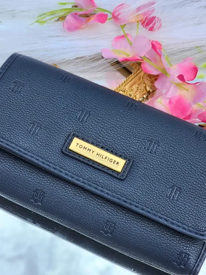 Cartera Tommy Hilfiger color azul