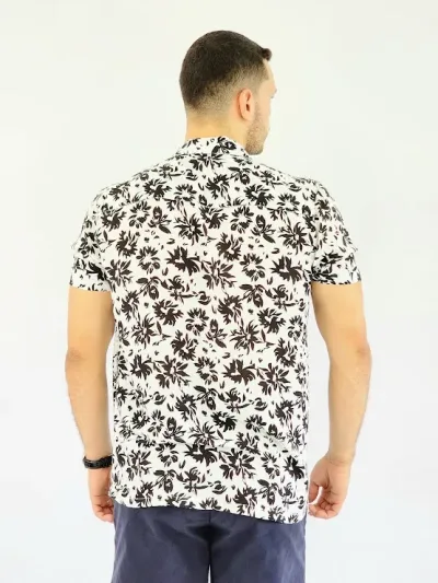 Camisa Touch and Go color verde con diseño floral