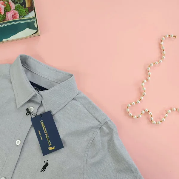 Camisa manga larga Cambridge Polo Club para dama, color Gris.
