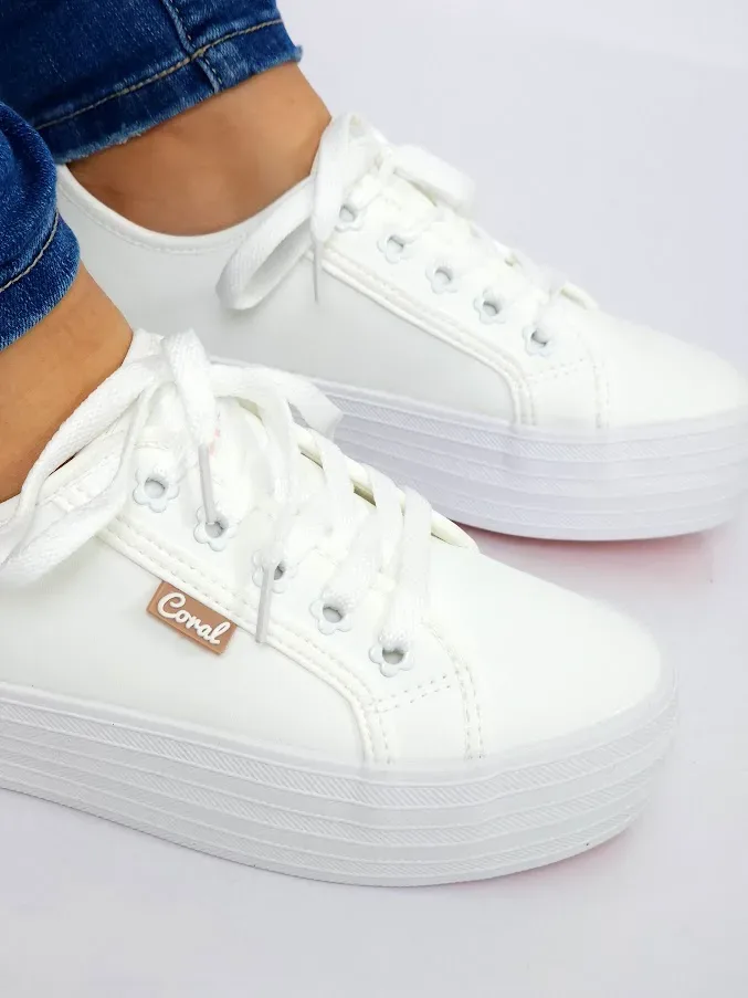 Tenis Coral para dama color blanco Lara All White Pu