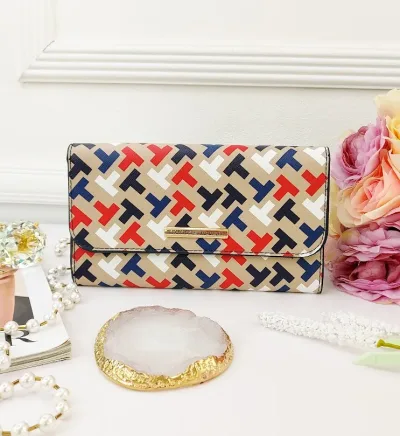 Cartera Tommy Hilfiguer para dama