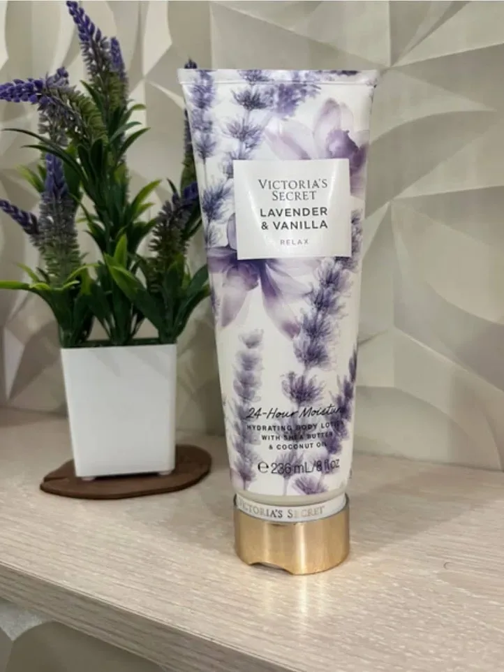 Loción  Victoria’s Secret  LAVENDER VAINILLA
