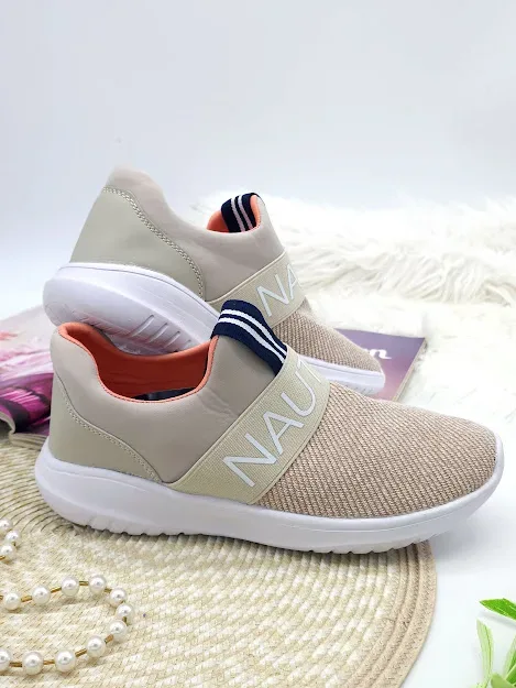 Tenis Nautica para dama color beige