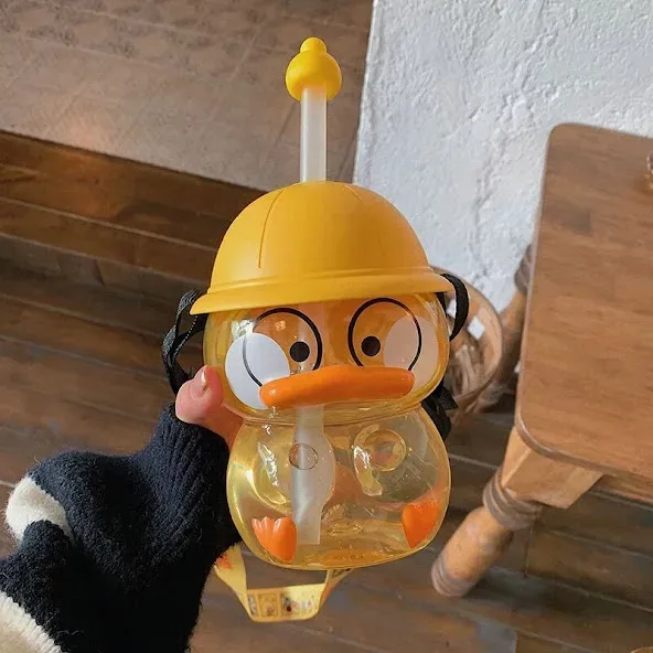 Botella de plástico diseño de pato, no incluye stickers