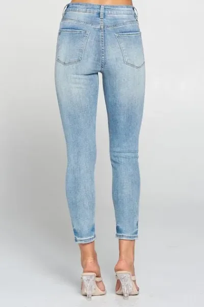 Jeans para dama medium rise skinny IB7141HS color celeste
