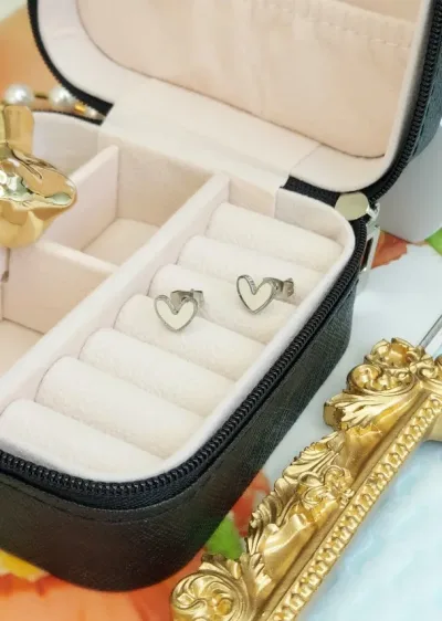 Par de aretes de acero inoxidable para dama