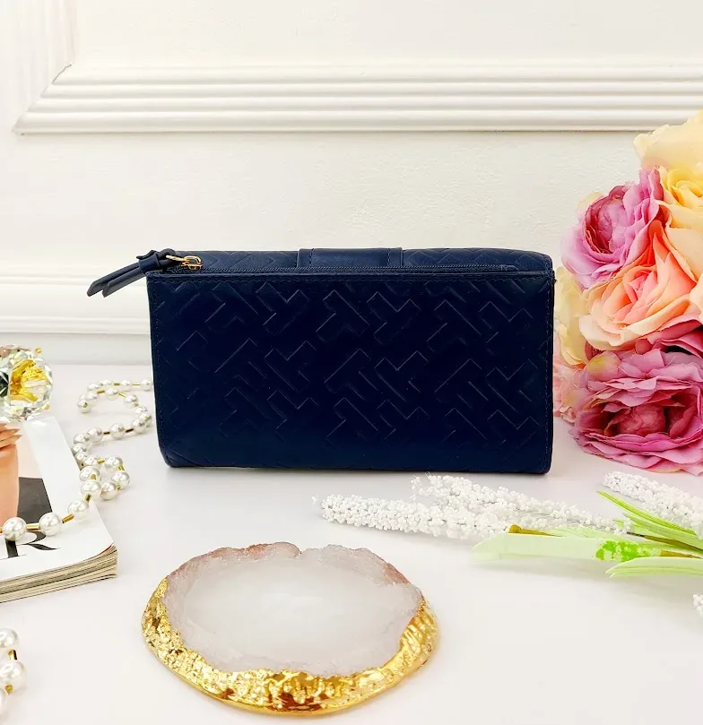 Cartera Tommy Hilfiger para dama color azul