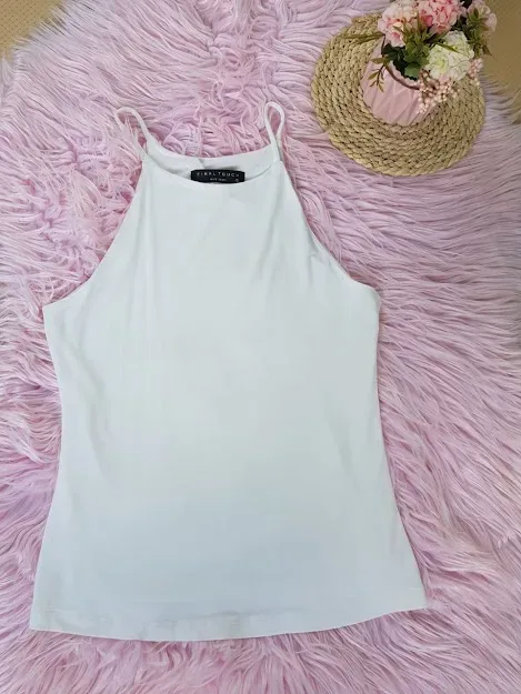 Blusa Final Touch para dama color blanco