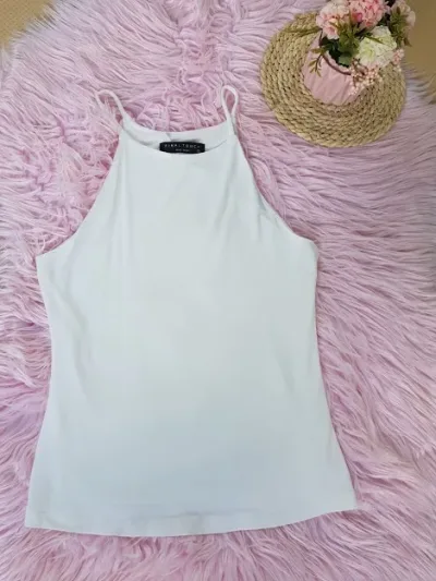 Blusa Final Touch para dama color blanco