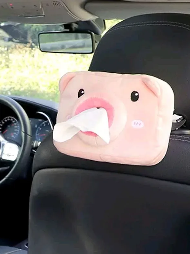Caja de pañuelos color rosa en forma de cerdito para el carro