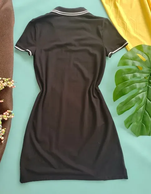 Vestido Tommy Hilfiger para dama color negro con detalles en color blanco