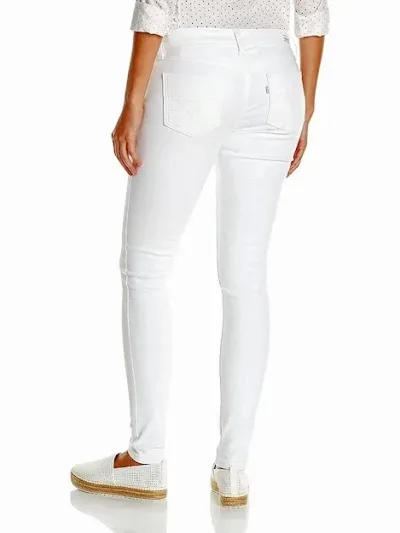 Jeans para dama Levis super skinny 535-0252 color blanco