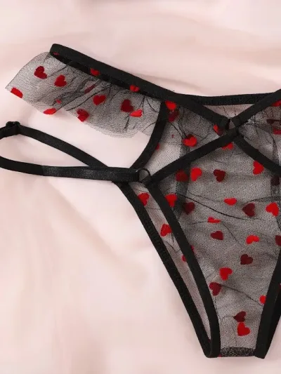 Set de lenceria para dama con patron de corazon