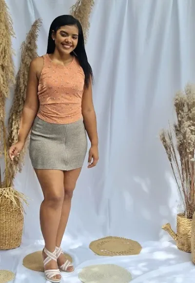 Blusa American Eagle para dama con estampado floral