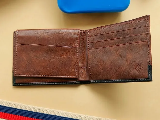 Billetera Columbia para caballero color café
