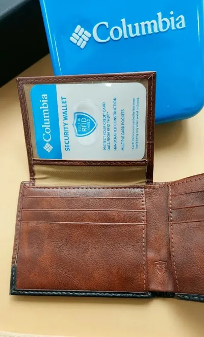 Billetera Columbia para caballero color café