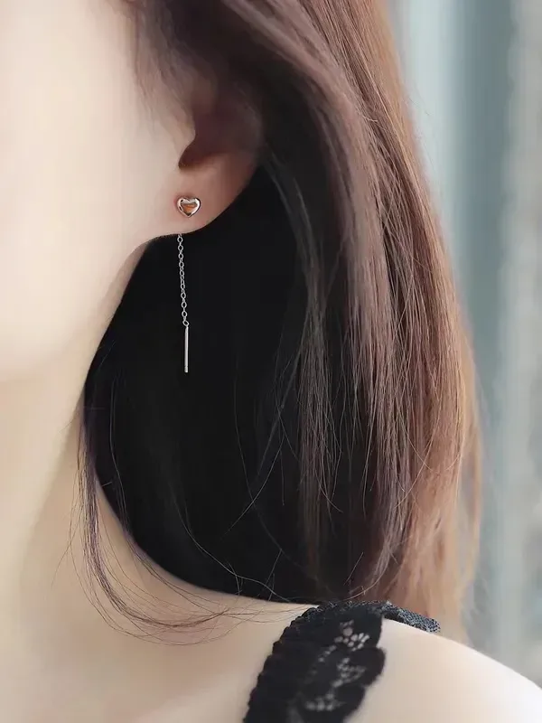 Par de aretes de acero inoxidable para dama color plateado