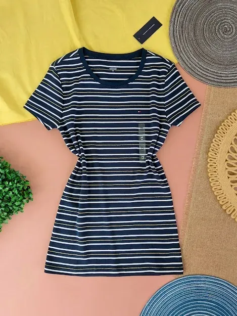 Camiseta Tommy Hilfiger para dama con diseño a rayas