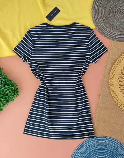Camiseta Tommy Hilfiger para dama con diseño a rayas