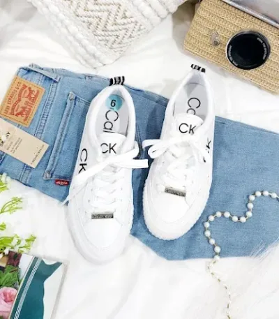 Tenis Calvin Klein para dama color blanco