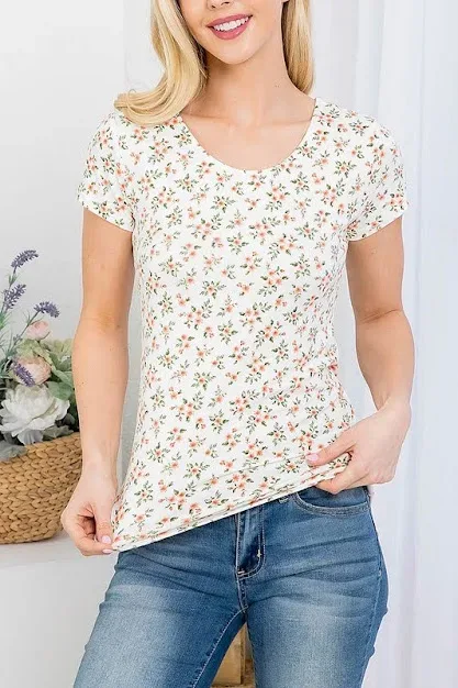 Blusa para dama color blanco con diseño floral