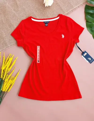 Camiseta U.S Polo para dama color rojo franja interior blanca