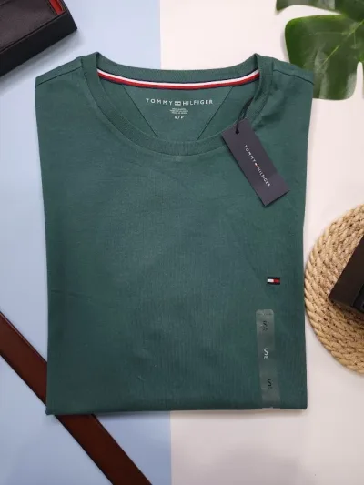 Camiseta Tommy Hilfiger para caballero color verde albahaca