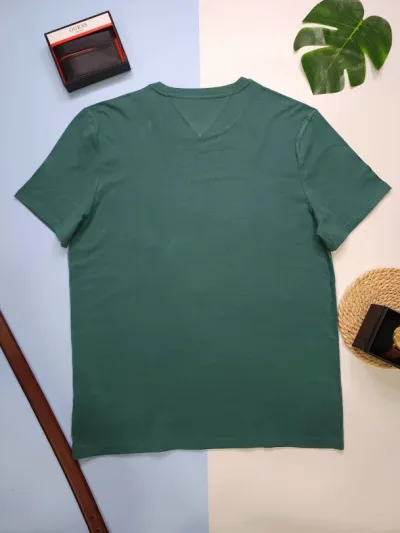 Camiseta Tommy Hilfiger para caballero color verde albahaca