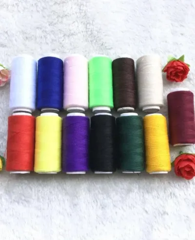 10 unidades de hilos color al azar