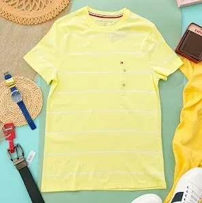 Camiseta Tommy Hilfiger para caballero, color amarillo con rayas blancas