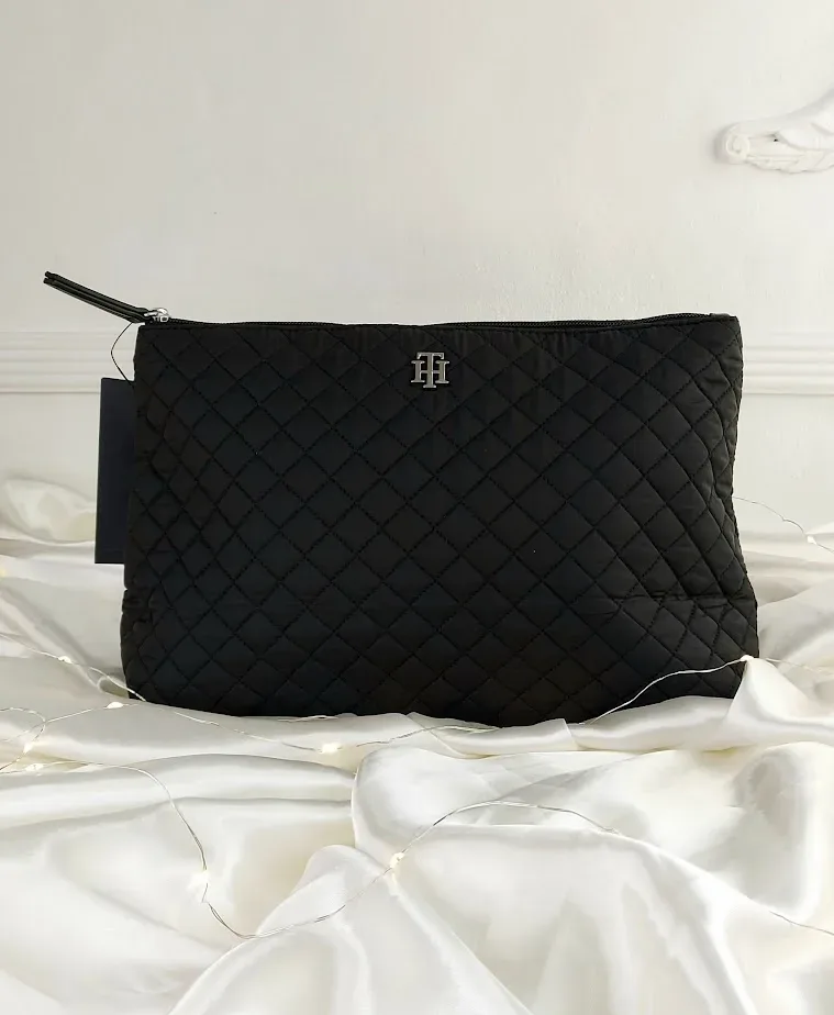 Cosmetiquera Tommy Hilfiger para dama