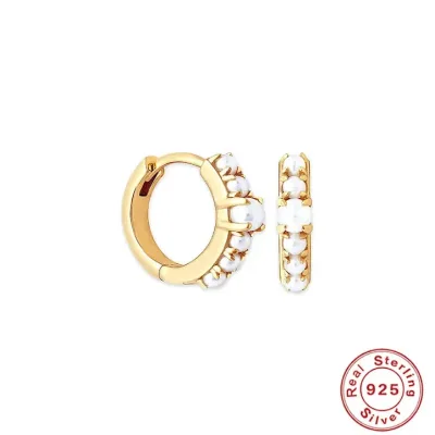 Aretes redondos de plata con perlas