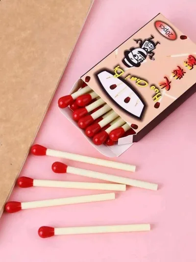 Set de bolígrafos en forma de fósforos color blanco hueso y rojo